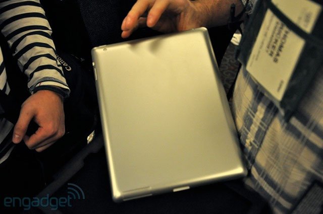 Dexim's purported iPad 2 metal mockup